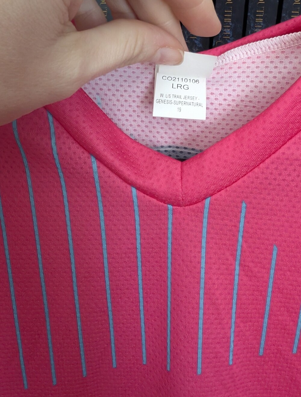 Hot Pink mountain bike long sleeve jersey - Picture 3 of 3